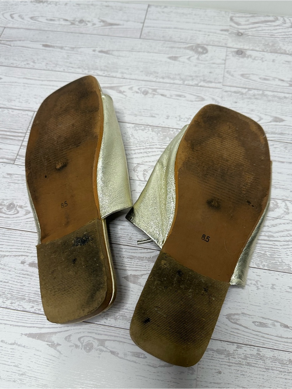 Seychelles Metallic Gold Knotted Slide Sandals - Picture 5 of 5